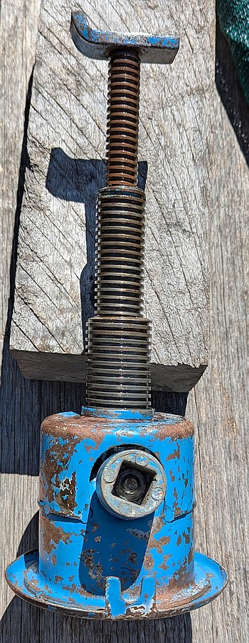 FalconBottleJack-1b.jpg